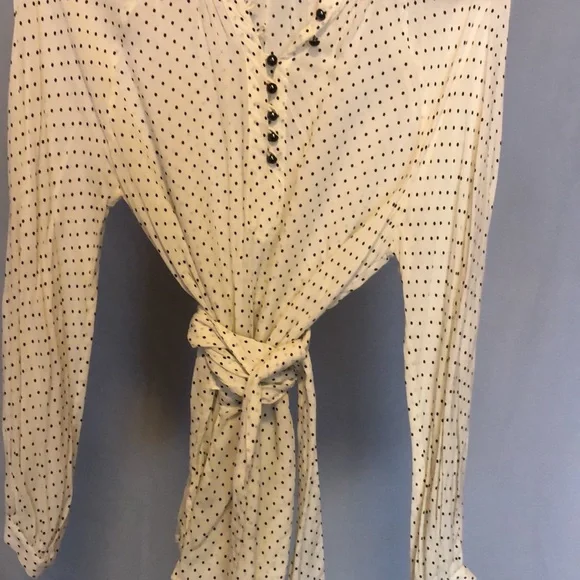Maeve (Anthropologie) semi sheet cream and black polka dot blouse w attached tie - Picture 3 of 8
